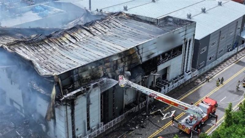 حريق في مصنع للبطاريات بكوريا الجنوبية يودي بحياة 22 شخصًا