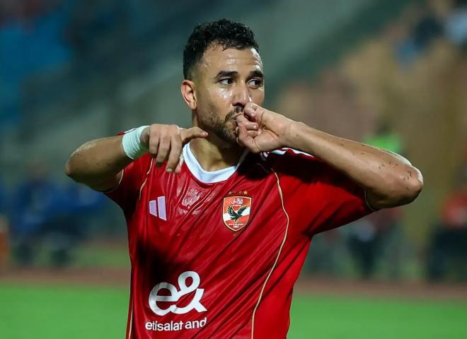 الأهلي يفوز على شبيبة القبائل برباعية ويعتلى صدارة المجموعة