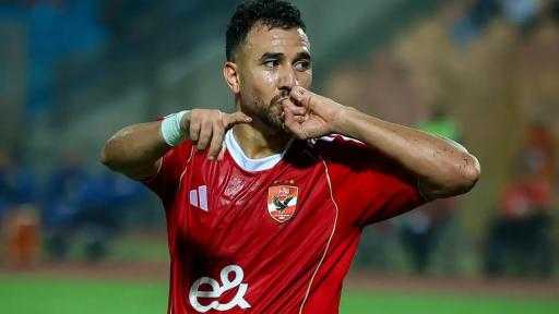 الأهلي يفوز على شبيبة القبائل برباعية ويعتلى صدارة المجموعة