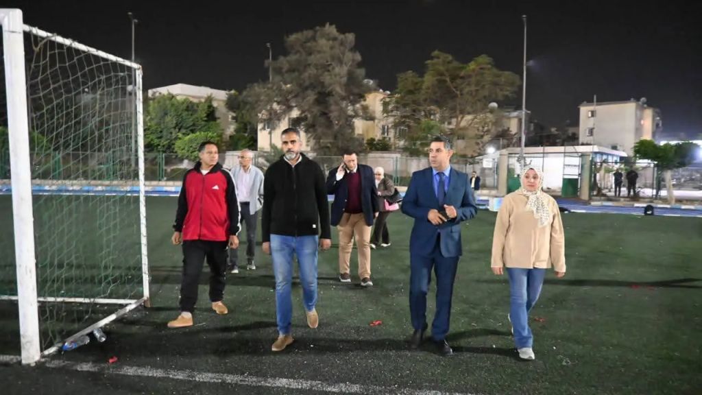 مدير مديرية الشباب والرياضة بالقاهرة يتفقد مركز التنمية الشبابية بزينهم