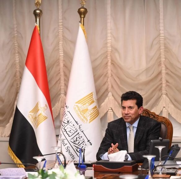 وزير الشباب والرياضة يناقش استعدادات استضافة مصر المحطة الثانية لجولة كأس العالم FIFA 2026