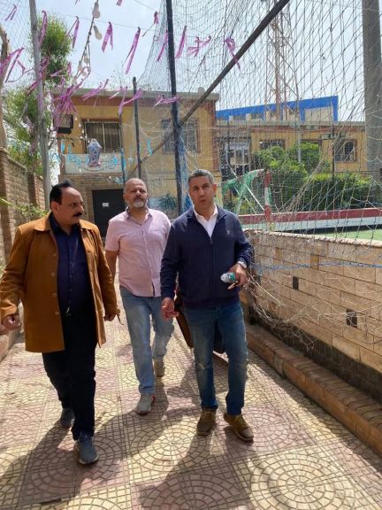 ” فوزى ” يواصل جولاته التفقدية ، واستمرار رفع المخلفات بزينهم لليوم الثالث على التوالي ، السيده نفيسه مشهد جديد